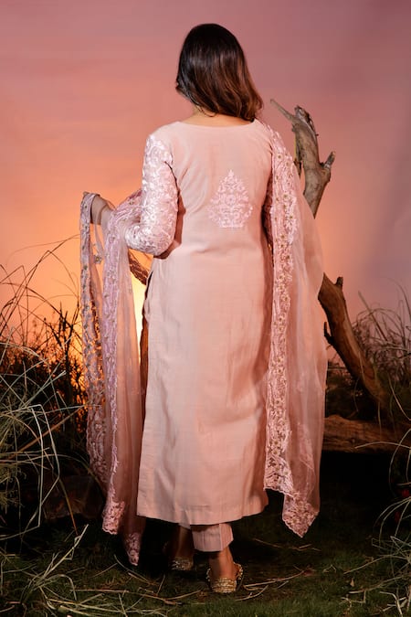 Ishram Couture Sundari Floral Embroidered Kurta Pant Set 