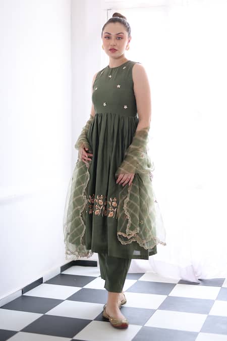 Ishram Couture_Green Handloom Cotton Sequins, Embroidery Round Mukti Floral Kurta Pant Set _at_Aza_Fashions
