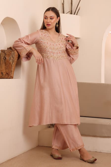 Buy_Ishram Couture_Pink Silk Organza, Handloom Cotton Gota Patti, Tushti Floral Kurta Pant Set _Online_at_Aza_Fashions