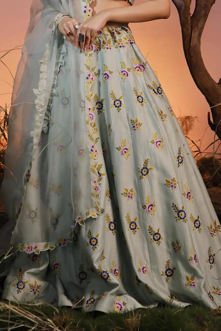 Shop Ishram Couture Green Chanderi, Silk Organza, Handloom Cotton Kishori Thread Lehenga Set Online at Aza Fashions Shop_Ishram Couture_Green Chanderi, Silk Organza, Handloom Cotton Kishori Thread Lehenga Set _Online_at_Aza_Fashions