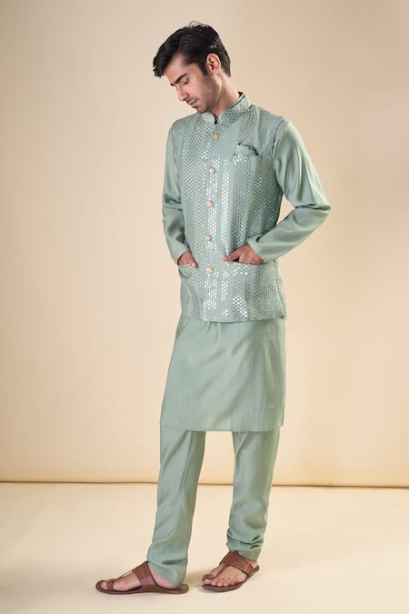 Aryavir Malhotra Solid Kurta & Pyjama Set 