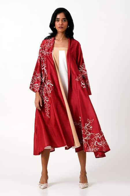 Madder Much Red Chanderi Silk Embroidery Open Neck Madder Dallas 2 Overlay Jacket at Aza Fashions Madder Much_Red Chanderi Silk Embroidery Open Neck Madder Dallas 2 Overlay Jacket _at_Aza_Fashions