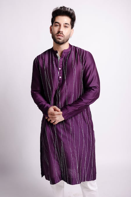 Bihart Anantha Chanderi Aari Embroidered Kurta 