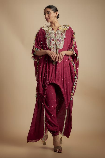 Payal Singhal Flower Vine Embroidered Kurta With Pant 