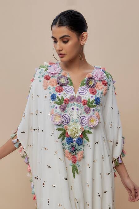 Payal Singhal_Off White Muslin, Georgette Tassels, 3d Floral High Low Kurta With Pant _Online_at_Aza_Fashions