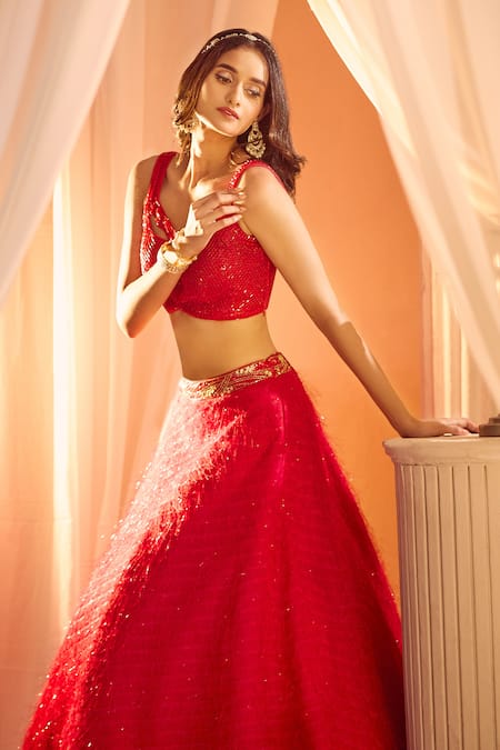Shop Aariyana Couture Red Viscose, Net Sequins, Feathers Scoop Neck Lehenga And Embellished Blouse Set Shop_Aariyana Couture_Red Viscose, Net Sequins, Feathers Scoop Neck Lehenga And Embellished Blouse Set