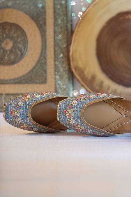Shop_Amaryllis For Her_Blue Sequin Hazel Bloom Jaal Embroidered Juttis