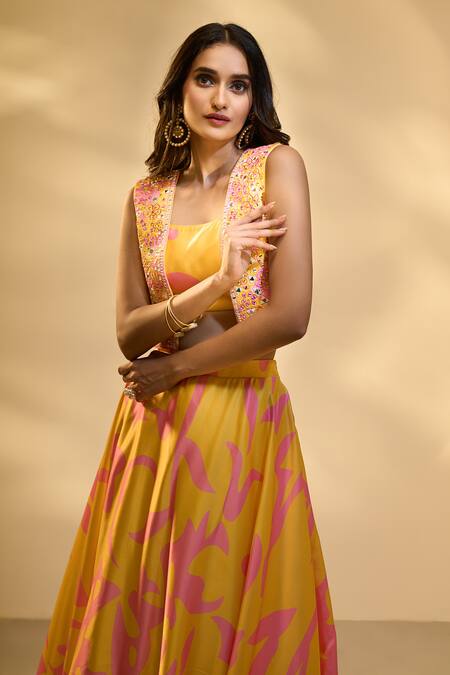 Buy Ariyana By Aza Yellow Silk Mirrors, Embroidery, Sequins Square Printed Lehenga Set With Jacket Buy_Ariyana By Aza_Yellow Silk Mirrors, Embroidery, Sequins Square Printed Lehenga Set With Jacket