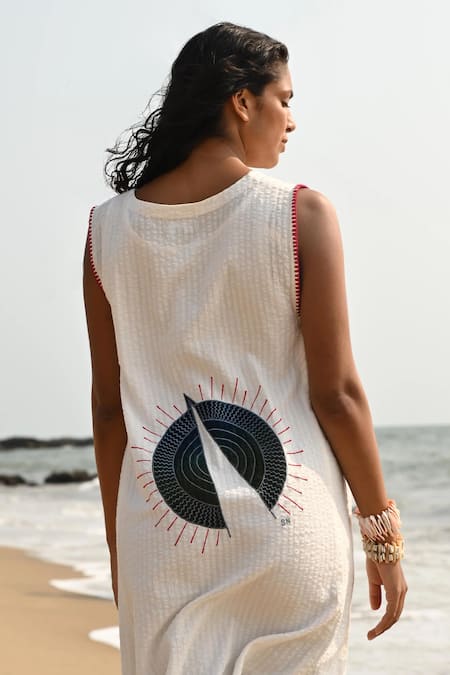 Shop Nirvanaa White Cotton Embroidery Round Neck Eda Patchwork Midi Dress Online at Aza Fashions Shop Nirvanaa_White Cotton Embroidery Round Neck Eda Patchwork Midi Dress _Online_at_Aza_Fashions