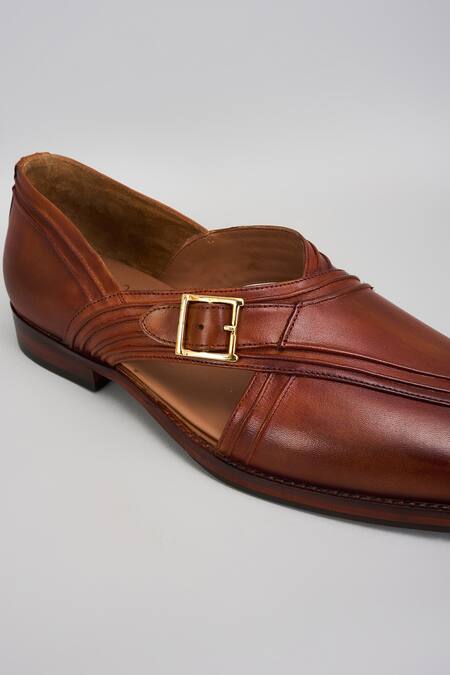 Buy Bubber Couture Brown Jacob Pintuck Peshawari Sandal Online at Aza Fashions Buy_Bubber Couture_Brown Jacob Pintuck Peshawari Sandal _Online_at_Aza_Fashions