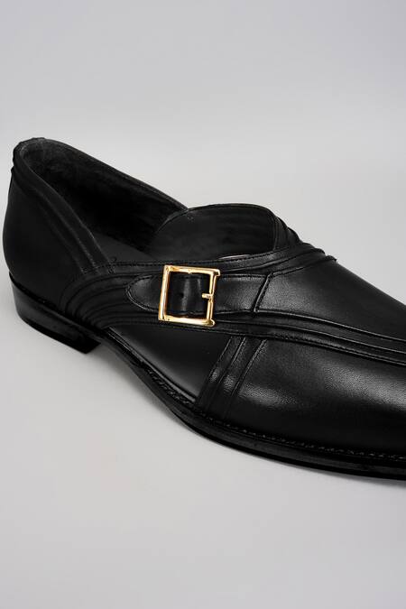 Buy Bubber Couture Black Danton Pintucked Peshawari Sandal Online at Aza Fashions Buy_Bubber Couture_Black Danton Pintucked Peshawari Sandal _Online_at_Aza_Fashions