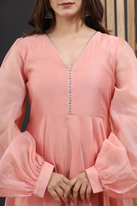 Suti Kapda_Peach Chanderi Gota Patti V-neck Lace Embroidered Flared Gown _at_Aza_Fashions