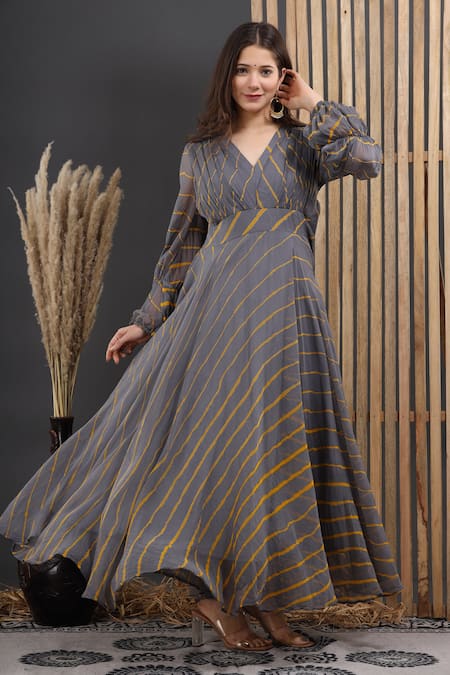 SUTI KAPDA Leheriya Pattern Pleated Bodice Gown 