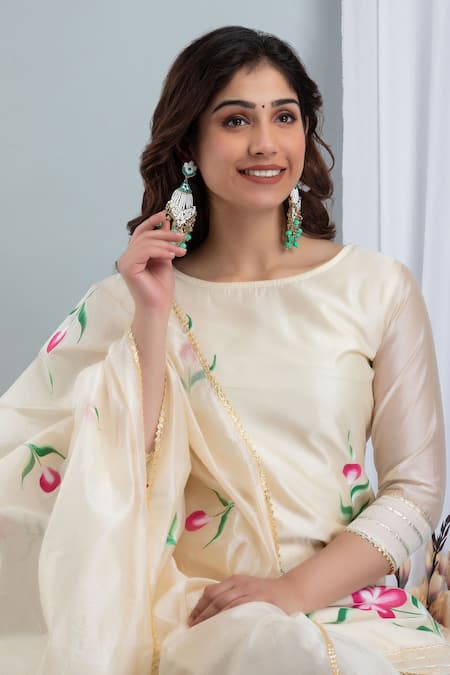 Buy Suti Kapda Off White Chanderi Embroidery, Gota Patti Round Hand Painted Kurta Sharara Set Online at Aza Fashions Buy_Suti Kapda_Off White Chanderi Embroidery, Gota Patti Round Hand Painted Kurta Sharara Set_Online_at_Aza_Fashions