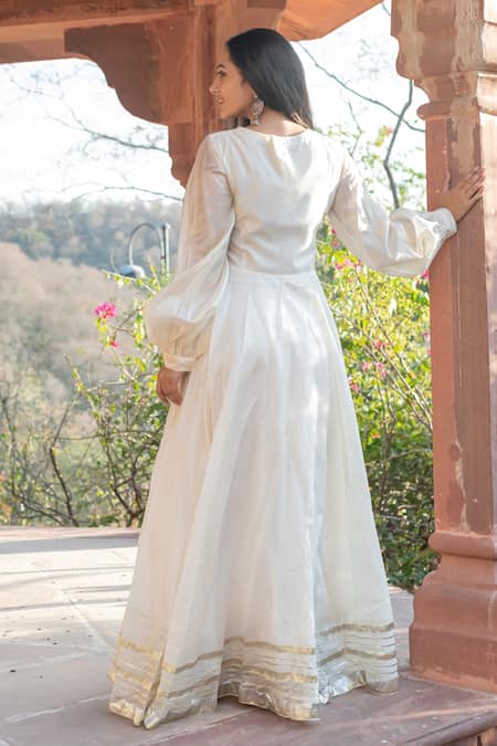 Suti Kapda Chanderi Placemen Embroidered Anarkali 