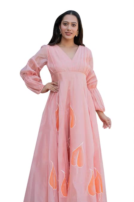 Shop Suti Kapda Peach Chanderi V-neck Hand Painted Gown Online at Aza Fashions Shop_Suti Kapda_Peach Chanderi V-neck Hand Painted Gown _Online_at_Aza_Fashions