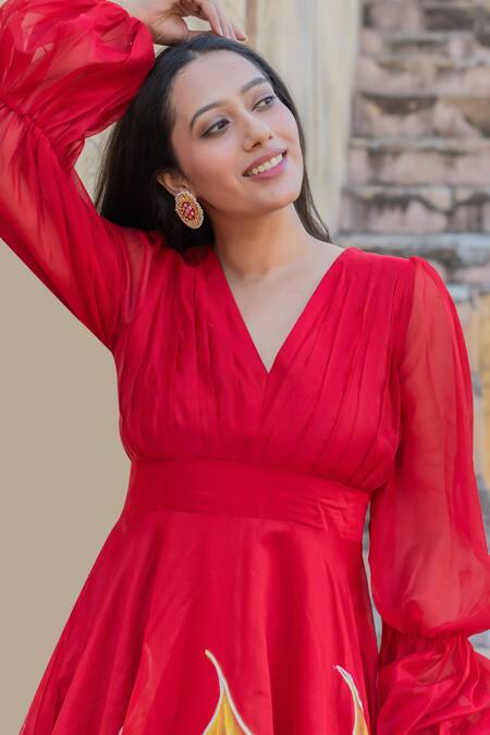 Suti Kapda Red Chanderi Embroidery V-neck Leaf Motif Hand Painted Gown at Aza Fashions Suti Kapda_Red Chanderi Embroidery V-neck Leaf Motif Hand Painted Gown _at_Aza_Fashions