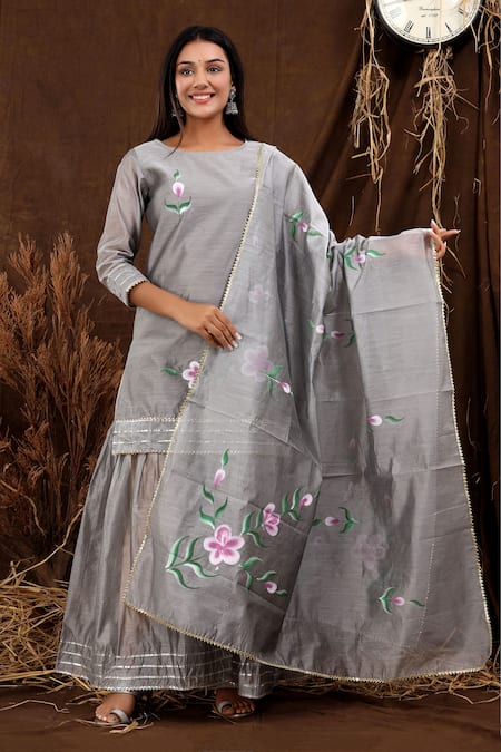 SUTI KAPDA Grey Chanderi Hand Paint Bud Bloom Round Neck Kurta Sharara Set 