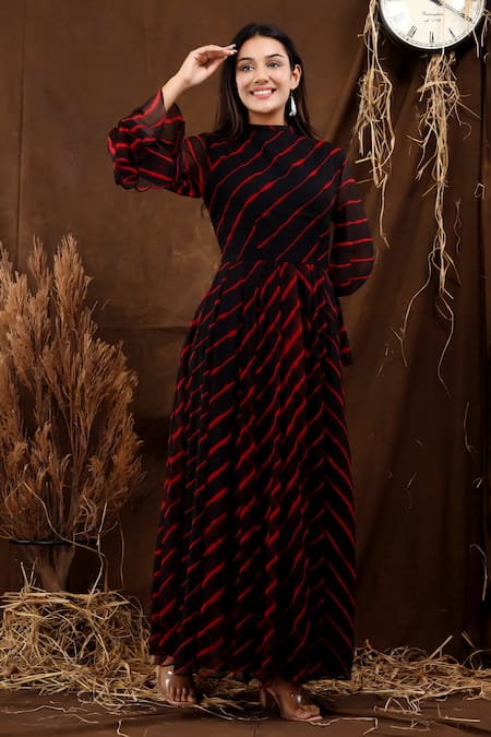 Buy_Suti Kapda_Black Chiffon High Neck Leheriya Pattern Bell Sleeves Gown_Online_at_Aza_Fashions