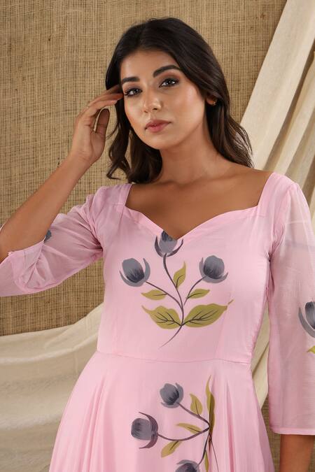 Shop_Suti Kapda_Pink Chiffon, Georgette Sweetheart Neck Floral Hand Painted Dress_Online_at_Aza_Fashions