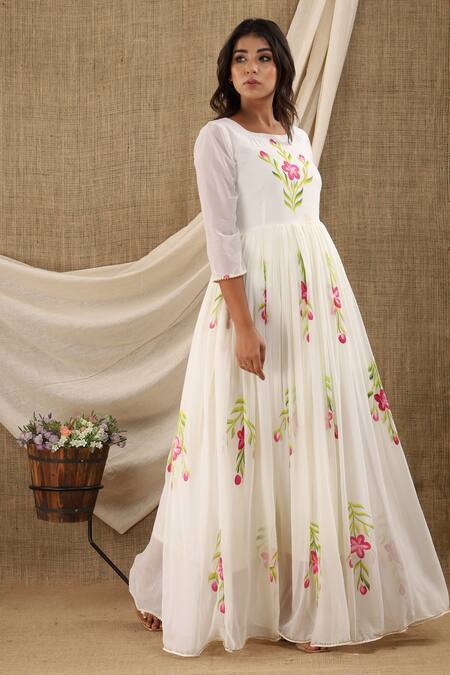 Suti Kapda_White Chiffon, Georgette Embroidery Round Neck Flower Hand Painted Dress_at_Aza_Fashions