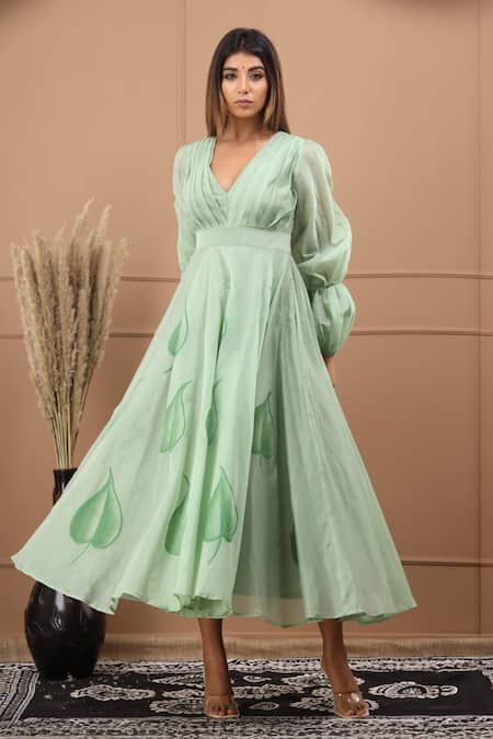 Suti Kapda_Green Chanderi V-neck Floral Handpainted Flared Gown _Online_at_Aza_Fashions