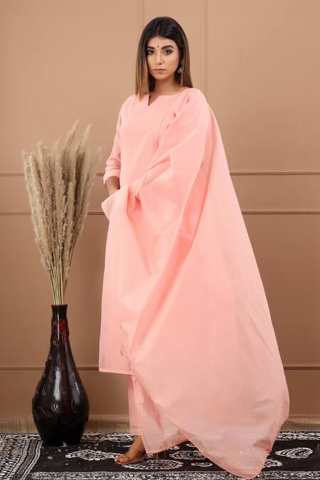 Shop_Suti Kapda_Peach Chanderi Lace Split V-neck Embroidered Kurta Pant Set _Online_at_Aza_Fashions