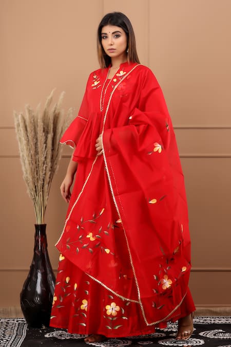 Shop_Suti Kapda_Red Chanderi Embroidery Split V-neck Floral Handpainted Lehenga Set _Online_at_Aza_Fashions