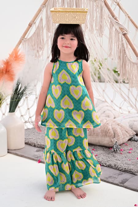 JANYAS CLOSET Geometric Heart Print Kurta With Sharara 