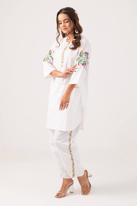 Shop Ekavira White Poplin Embroidery Floral Round Neck Reva Kurta With Pant Online at Aza Fashions Shop_Ekavira_White Poplin Embroidery Floral Round Neck Reva Kurta With Pant_Online_at_Aza_Fashions