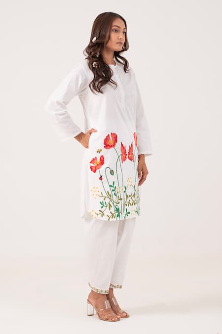 Buy_Ekavira_White Poplin Embroidery Round Neck Anasuya Floral Kurta With Pant _Online_at_Aza_Fashions