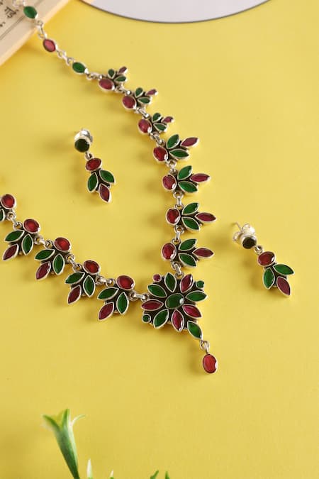 Mero Jewellery Kundan Studded Pendant Necklace Set 