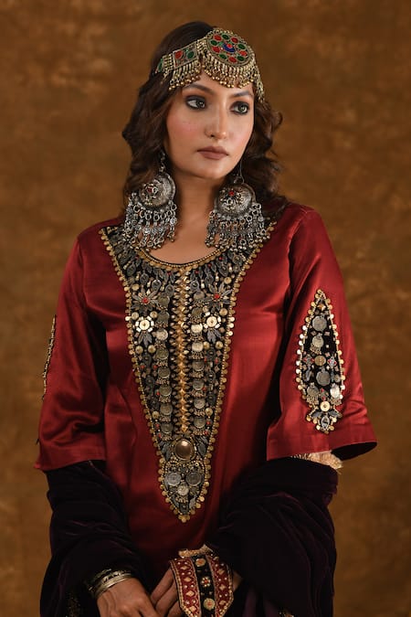 Ekavira Rubina Coin Charm Embellished Kurta With Tulip Pant 