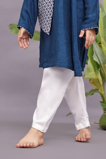 LA Dee DA Blue Bamberg Silk Print Bandhani Panel Kurta With Pyjama Online at Aza Fashions LA Dee DA_Blue Bamberg Silk Print Bandhani Panel Kurta With Pyjama _Online_at_Aza_Fashions