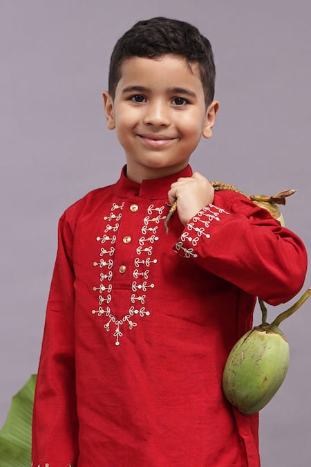 Buy LA Dee DA Red Bamberg Silk Placement Embroidery Floret Kurta Set Online at Aza Fashions Buy_LA Dee DA_Red Bamberg Silk Placement Embroidery Floret Kurta Set _Online_at_Aza_Fashions