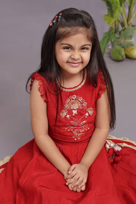 Buy LA Dee DA Red Bamberg Silk Embroidery Floral Bloom Blouse With Lehenga Online at Aza Fashions Buy_LA Dee DA_Red Bamberg Silk Embroidery Floral Bloom Blouse With Lehenga _Online_at_Aza_Fashions