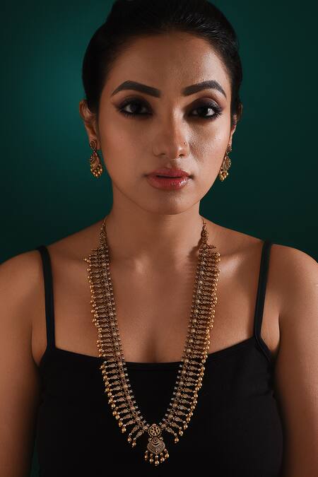 Zaza By Somya_Gold Plated Stones Divine Elegance Studded Fringe Long Necklace Set _Online_at_Aza_Fashions