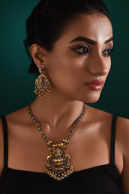 Zaza By Somya Gold Plated Stone Mystic Heritage Carved Studded Necklace Set 