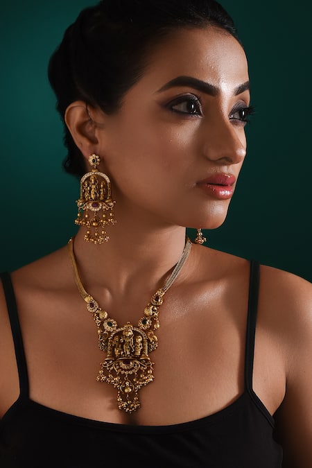 Zaza By Somya Majestic Deity Stone Studded Necklace Set 