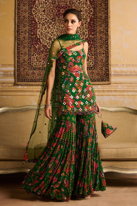Buy Diyarajvvir Green Tulle, Crepe, Georgette, Linen Sequins, Printed Kurta Gharara Set Online at Aza Fashions Buy_Diyarajvvir_Green Tulle, Crepe, Georgette, Linen Sequins, Printed Kurta Gharara Set _Online_at_Aza_Fashions