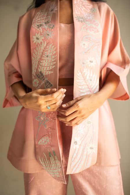 Buy_Oja_Peach Chanderi Silk, Chanderi, Handloom Floral Collar Open Shirt Pant Set 