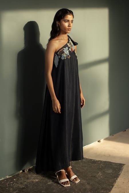 Oja Blue Tensil Denim Embroidered Applique One Shoulder Dress Online at Aza Fashions Oja_Blue Tensil Denim Embroidered Applique One Shoulder Dress _Online_at_Aza_Fashions