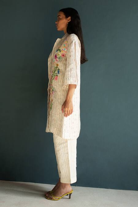Shop_Oja_Ivory Handloom Cotton, Linen Embroidery Floral Bloom Jacket Kurta With Pant 