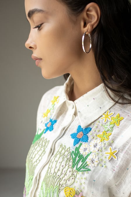 Buy_Oja_Ivory Linen Fletcher Hand Embroidery Floral Collared Neck Jacket And Pant Set _Online_at_Aza_Fashions