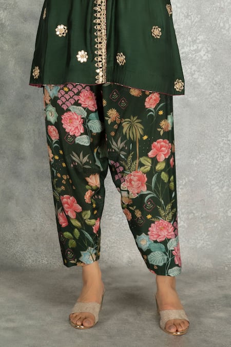Tanu Malhotra Green Cotton, Silk, Organza Embroidery, Mirrors, Beads, Kurta And Salwar Pant Set at Aza Fashions Tanu Malhotra_Green Cotton, Silk, Organza Embroidery, Mirrors, Beads, Kurta And Salwar Pant Set _at_Aza_Fashions