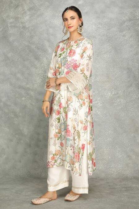 Tanu Malhotra White Cotton, Silk, Organza Embroidery, Gota Patti, Lace Round Neck Kurta Set at Aza Fashions Tanu Malhotra_White Cotton, Silk, Organza Embroidery, Gota Patti, Lace Round Neck Kurta Set _at_Aza_Fashions