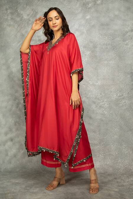 Buy_Tanu Malhotra_Pink Silk, Modal Gota Patti, Embroidery V-neck Floral Kaftan And Pant Set