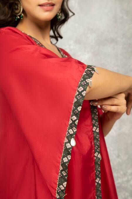 Shop_Tanu Malhotra_Pink Silk, Modal Gota Patti, Embroidery V-neck Floral Kaftan And Pant Set
