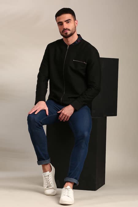 Buy Mayank Modi - Men Black Cotton, Linen Floral Print Collar Bomber Jacket Buy_Mayank Modi - Men_Black Cotton, Linen Floral Print Collar Bomber Jacket