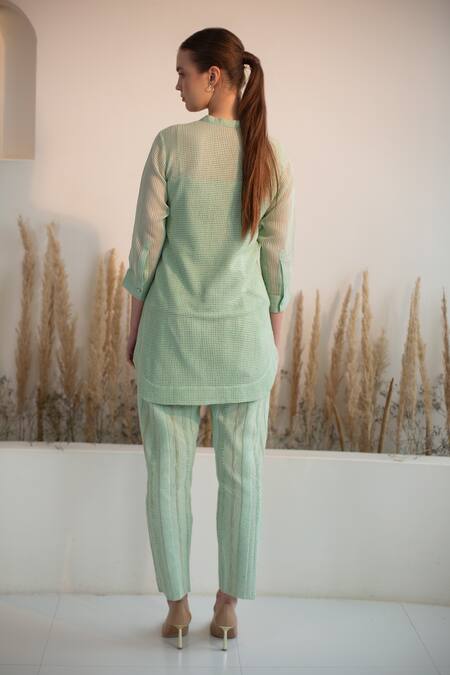 Shop Oja Green Linen, Canvas Embroidery Collared Palm Tree Applique Work Kurta With Pant at Aza Fashions Shop_Oja_Green Linen, Canvas Embroidery Collared Palm Tree Applique Work Kurta With Pant _at_Aza_Fashions